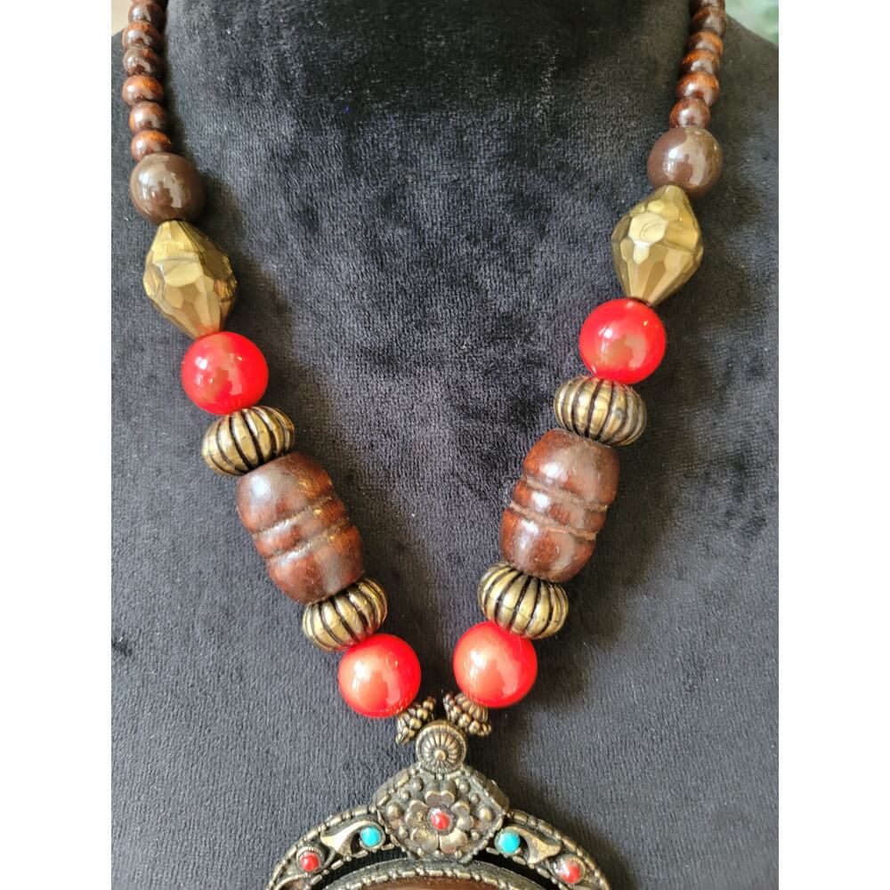 Women's Bohemian Antique Brass Statement Necklace With Lobster Clasp Red Beads - Picture 4 of 7